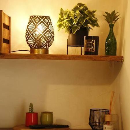 Petit Studio Au Coeur D'Uzes Apartment Екстериор снимка