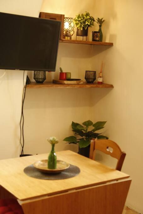 Petit Studio Au Coeur D'Uzes Apartment Екстериор снимка