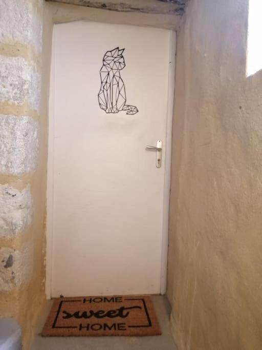 Petit Studio Au Coeur D'Uzes Apartment Екстериор снимка